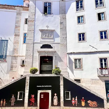 Family Apartment Heart Of Lisbon-2
